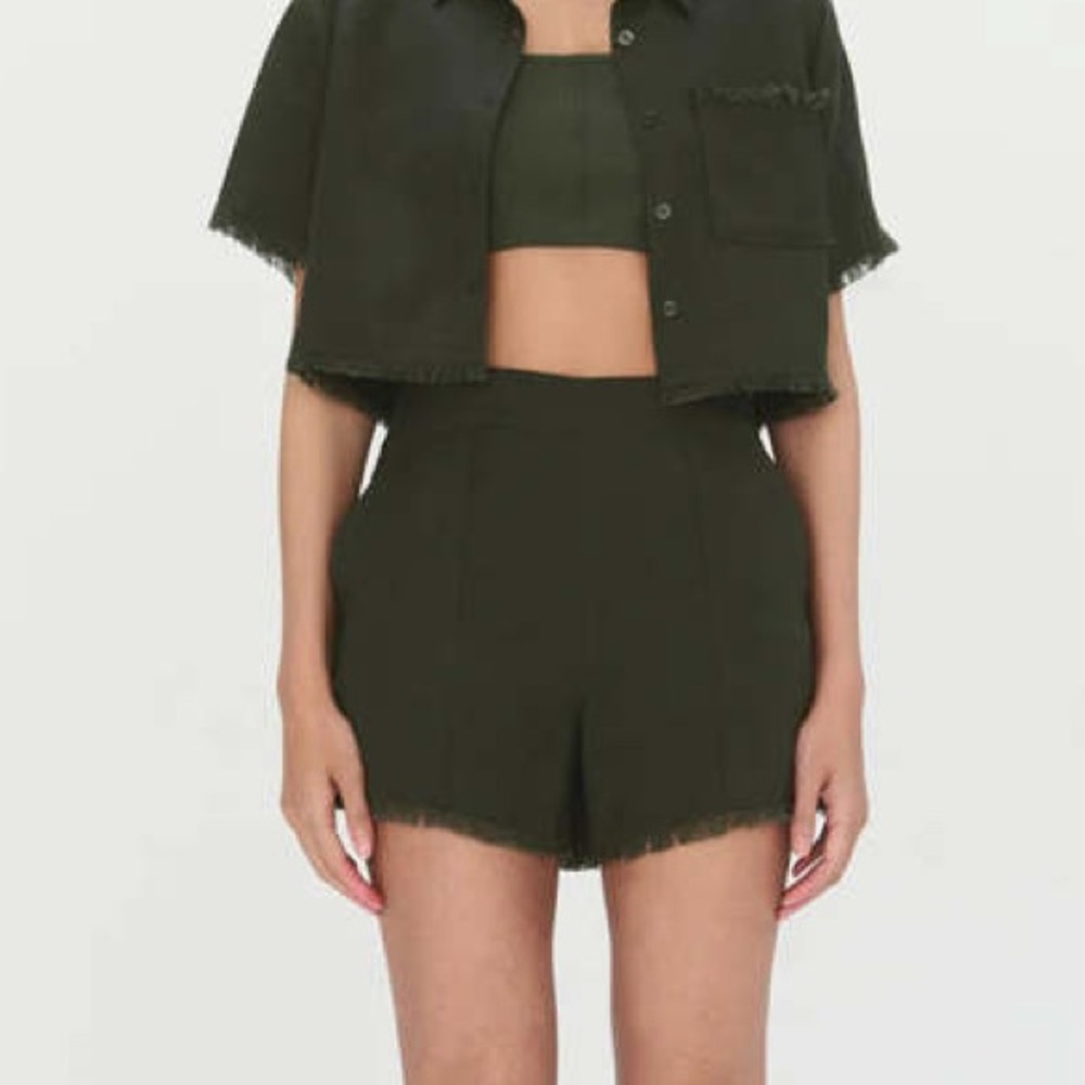 Simkhai Dax Linen Army Green Tailored Fray Hem High Rise Shorts EUC Size Small